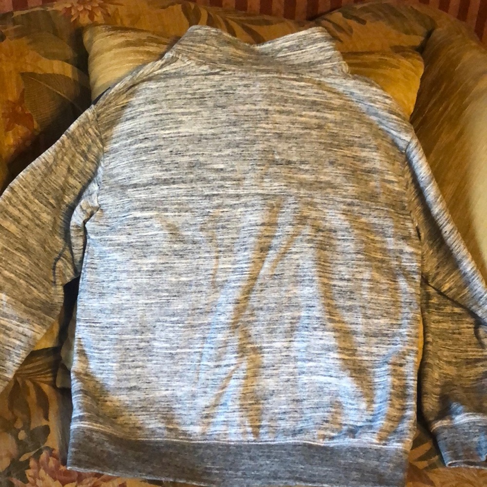 Pink sweatshirt - Picture 2 of 4